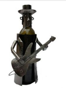 Подставка под бутылку - Музыкант с гитарой по оптовой цене ― 1537 | дешевые сувениры и подарки оптом, магазин E-souvenir: купить сувениры из Китая, Египта, Тайланда
